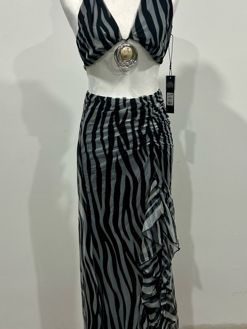 Fashion Nova Black & Gray Zebra-Print Ruched Maxi Skirt